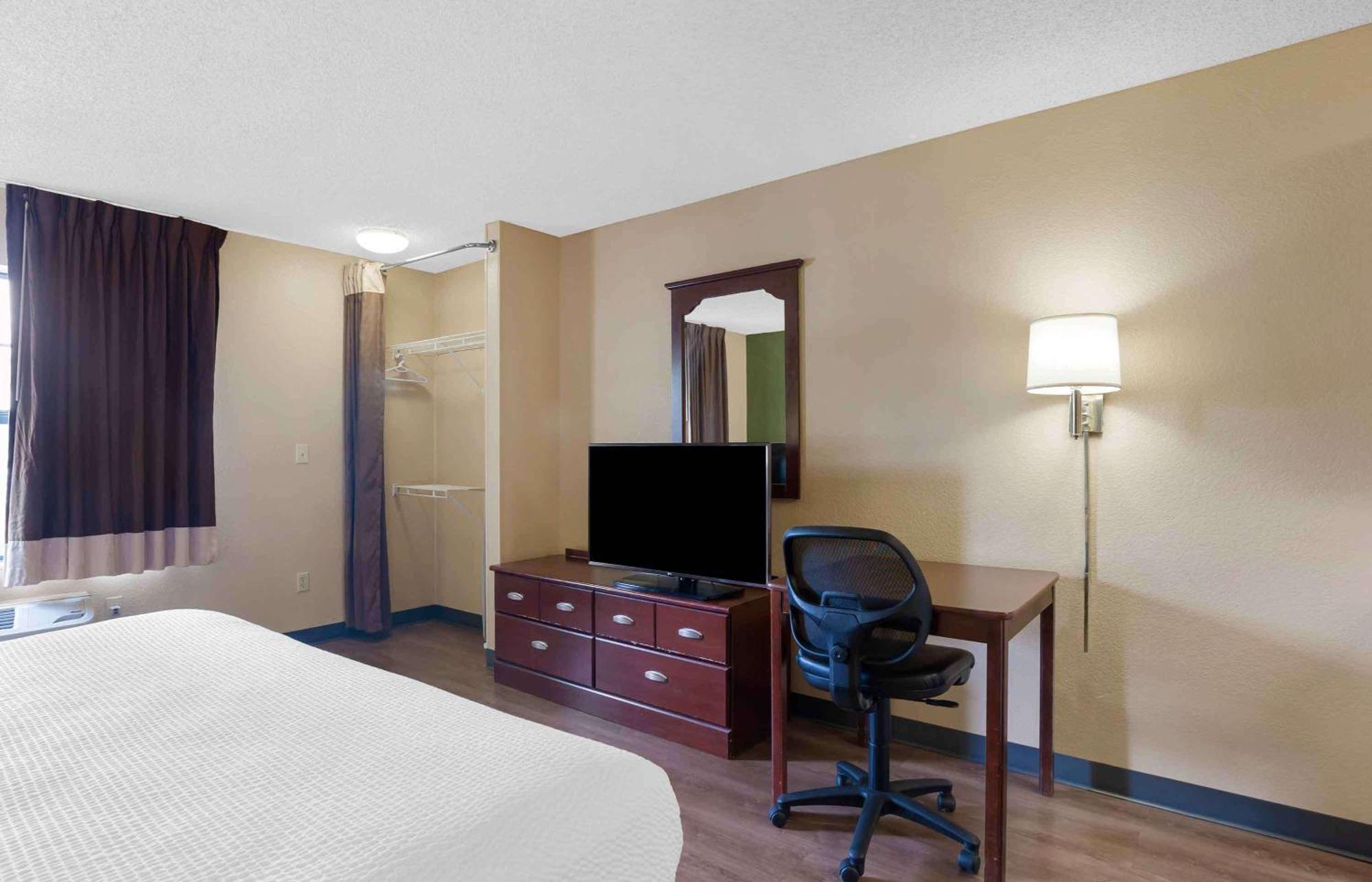 Extended Stay America Suites - Atlanta - Marietta - Powers Ferry Rd Sandy Springs Exterior photo