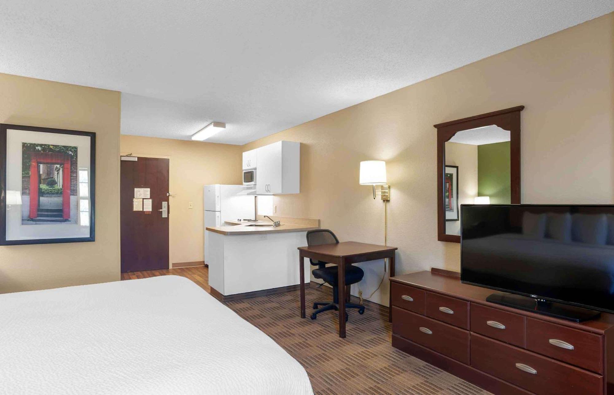 Extended Stay America Suites - Atlanta - Marietta - Powers Ferry Rd Sandy Springs Exterior photo